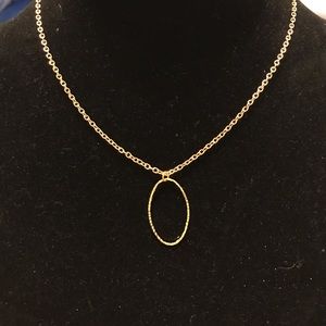 18” Gold Tone Necklace Oval Pendant